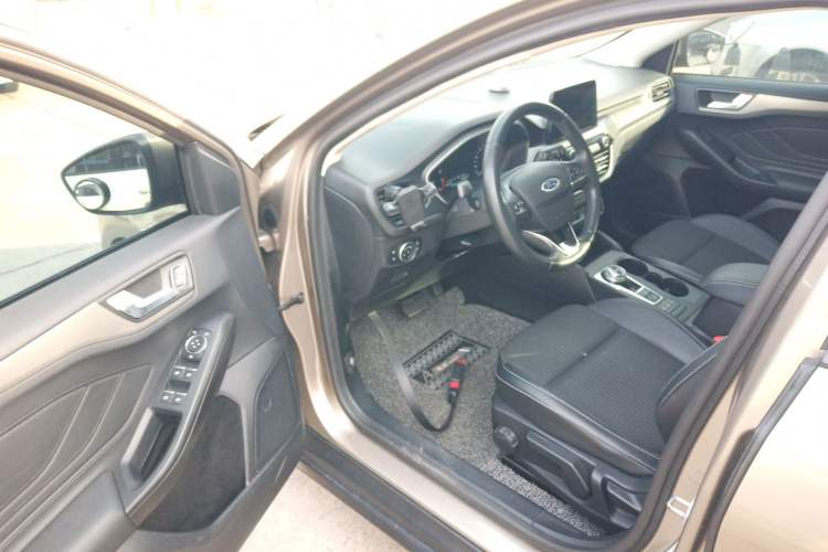 Used Ford Focus 2019 Hatchback EcoBoost 180 Automatic Trendy Model