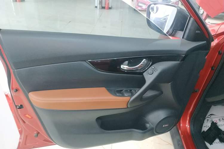 Used Nissan X-Trail 2019 2.5L CVT Smart Connect Supreme Edition 4WD
