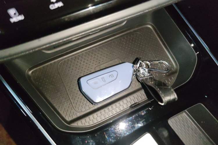 Used Volkswagen Lamando 2022 Lavida L 280TSI DSG Cool & Spicy Edition
