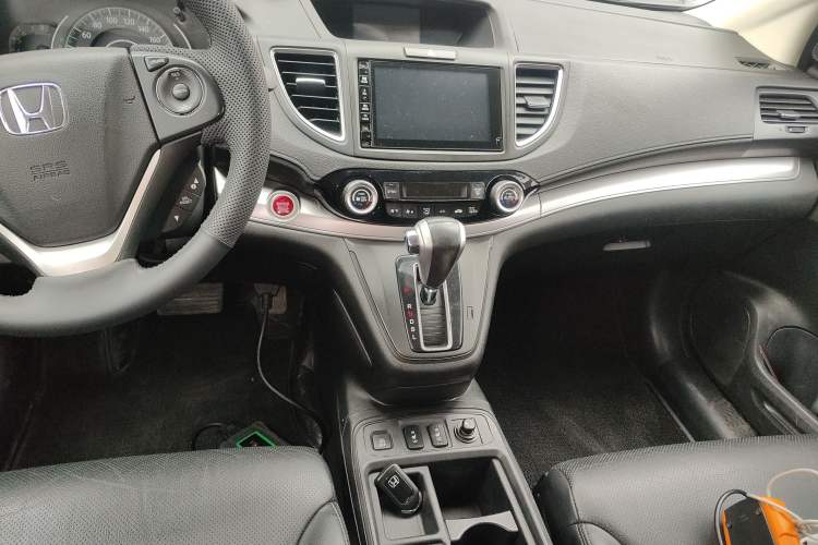 Used Honda CR-V 2015 2.4L two-wheel drive luxury version
