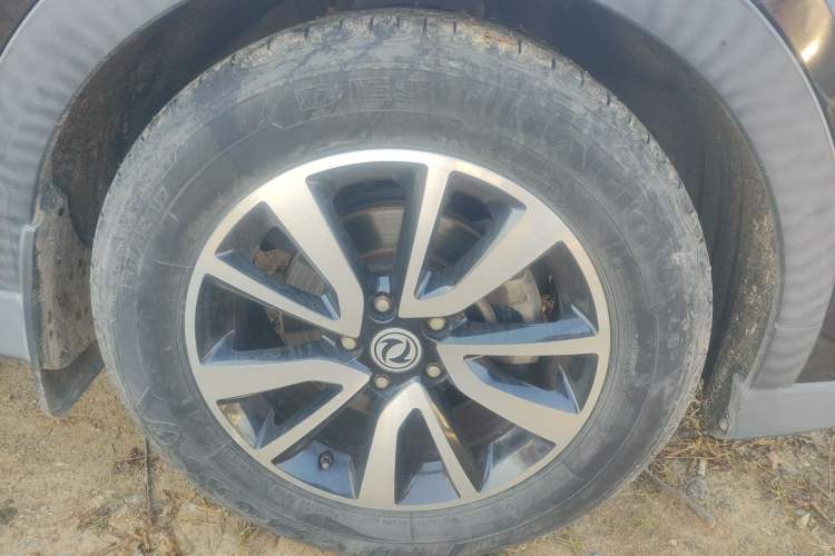 Used Dongfeng Fengon 580 2017 Revised Version 1.5T CVT Luxury Edition
