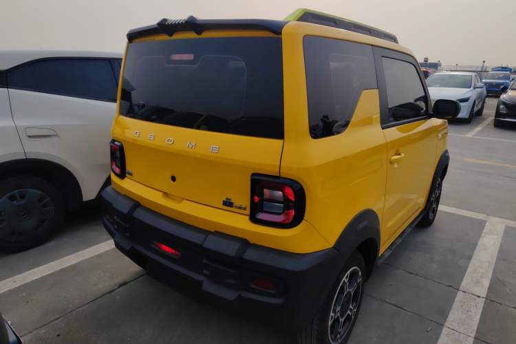 Used  Panda 2025 210km Panda Rider
