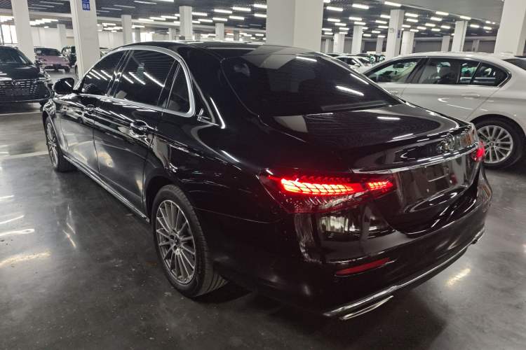 Used Mercedes-Benz E-Class 2023 Facelift E 260 L
