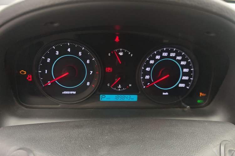 Used Chevrolet Captiva 2014 2.4L Two-Wheel Drive Urban Version 7 Seats
