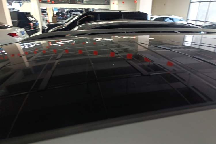 Used Volkswagen Tiguan L 2022 330TSI Automatic Two-Wheel Drive Smart Edition
