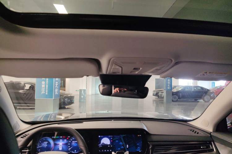 Used Hongqi HS5 2023 2.0T Qixiang Pro Edition
