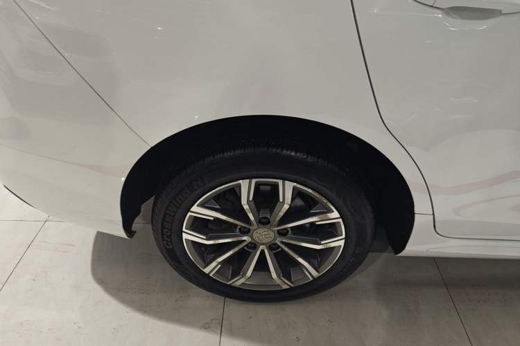 Used BYD Song MAX 2019 1.5T Automatic Smart Connect Ruiyi Sunroof Model 7 Seats China VI Standard