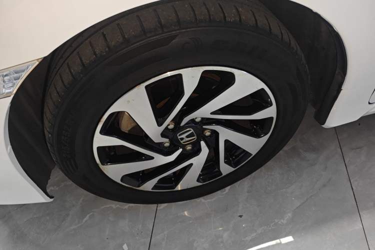 Used Honda Civic 2016 220TURBO CVT Luxury Edition
