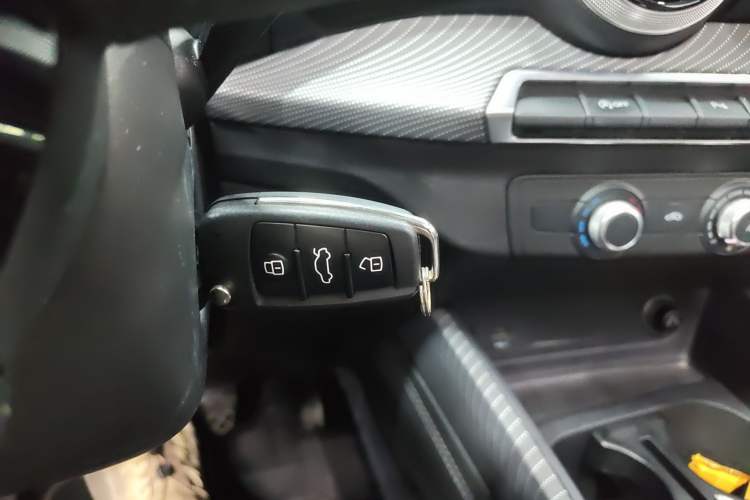 Used Audi Q2L 2022 35 TFSI Progressive Dynamic Edition
