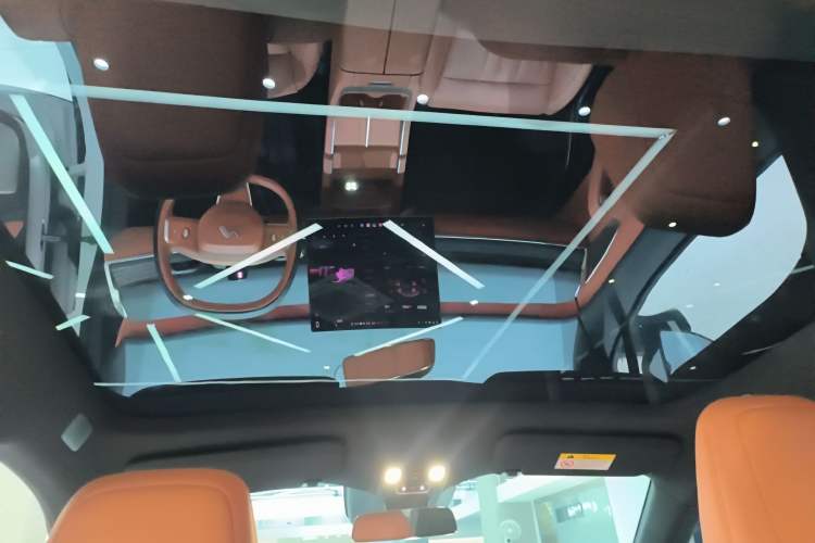 Used ONVO L60 2024 60 kWh Rear-Drive Version