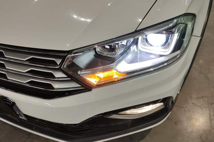 Used Volkswagen C-TREK 2018 1.5L Automatic Comfort Model
