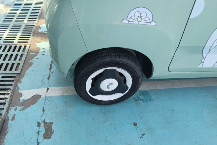 Used Wuling Hongguang MINIEV 2021 Macaron Fashion Edition Lithium-Ion Battery
