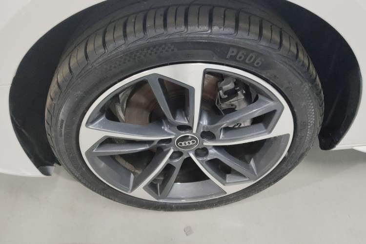 Used Audi A4L 2022 40 TFSI Fashion Dynamic Model
