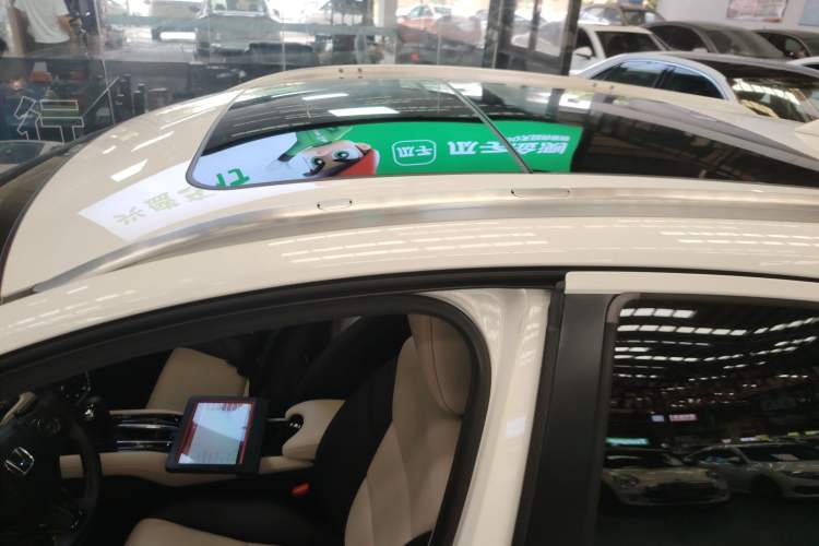 Used Honda Vezel 2017 1.8L CVT 2WD Smart Edition
