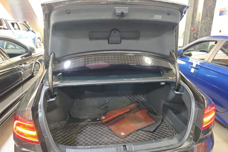 Used Volkswagen Magotan 2019 330TSI DSG Luxury Model China V Standard
