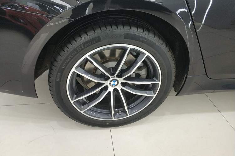 Used BMW 5 Series 2022 Second Facelift 525Li M Sport Package