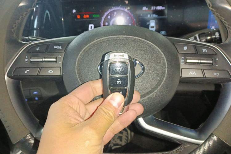 Used Hyundai Elantra 2021 1.5L CVT LUX Prestige Edition