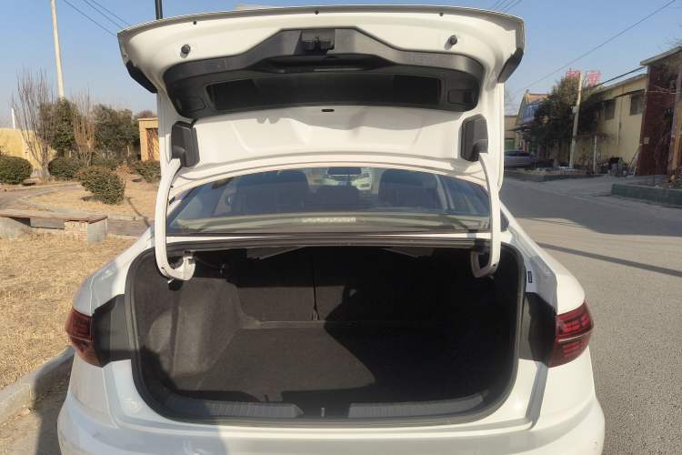 Used Volkswagen Sagitar 2020 280TSI DSG Comfort Version China VI Standard
