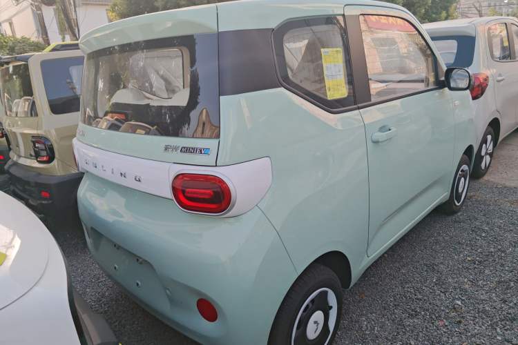 Used Wuling Hongguang MINIEV 2024 3rd Generation 215km Youth Edition