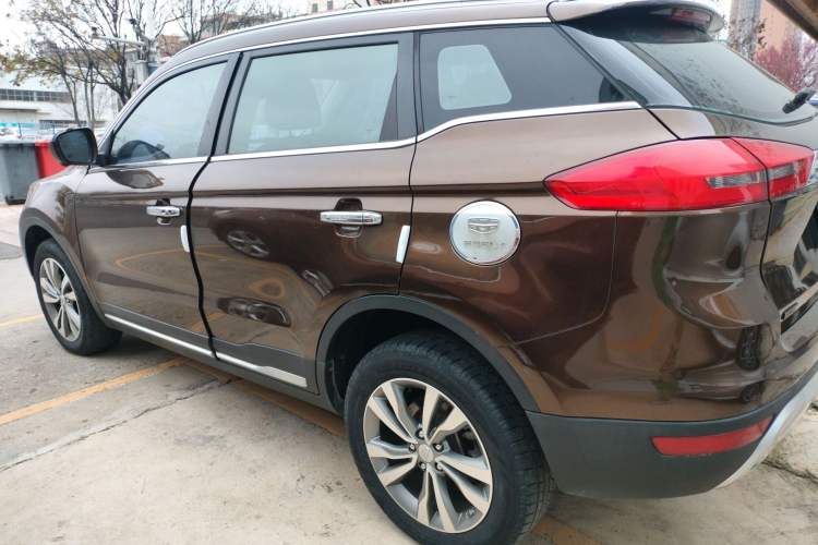 Used Geely Auto Emgrand X7 Sport 2016 1.8TD Automatic All-Wheel-Drive ZhiZun Edition
