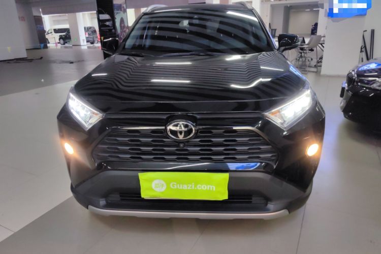 Used Toyota RAV4 2021 2.0L CVT Two-Wheel Drive Fashion PLUS Edition
