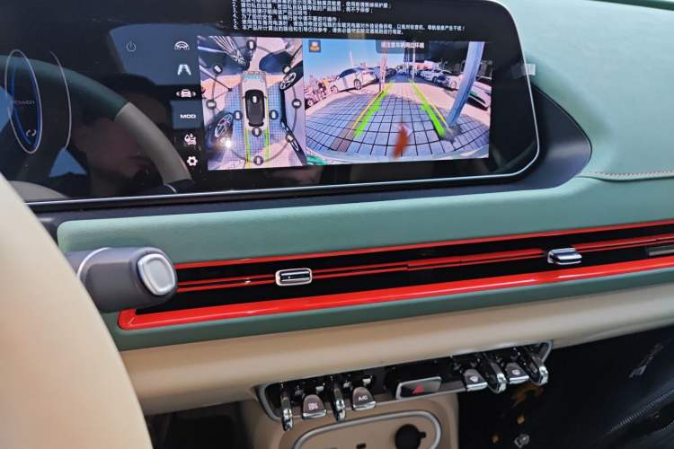 Used ORA Good Cat 2023 401 km Standard Range Prestige Version Lithium Iron Phosphate