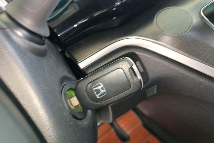 Used Honda Elysion 2016 2.4L Classic Edition
