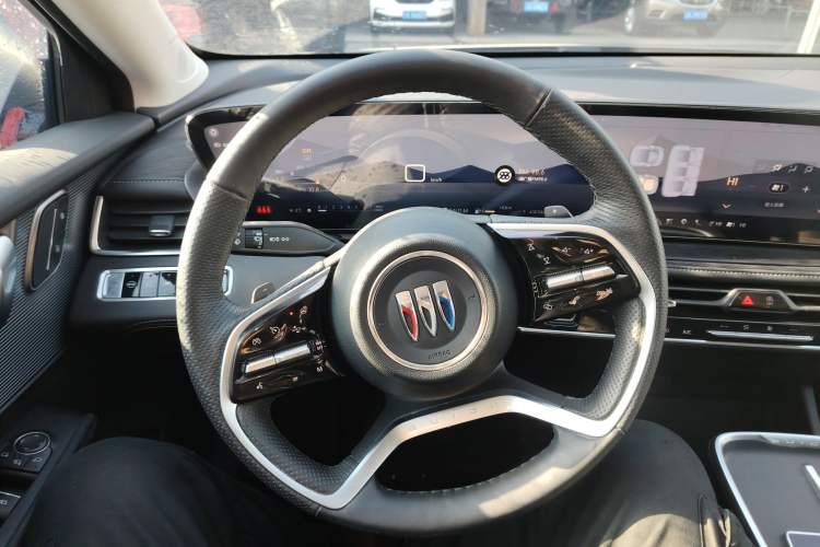 Used Buick LaCrosse 2023 28T Prestige Edition
