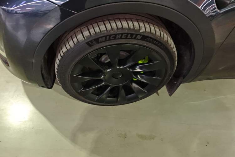 Used Tesla Model Y 2024 Long-Range All-Wheel-Drive Version