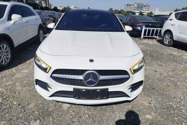 Used Mercedes-Benz A-Class 2020 Restyled A 200 L Sport Sedan Fashion Version
