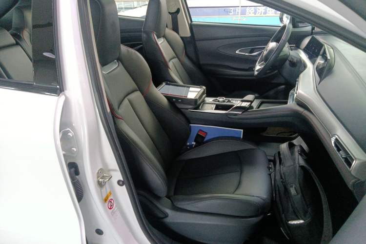 Used Changan UNI-T 2020 1.5T Prestige Version

