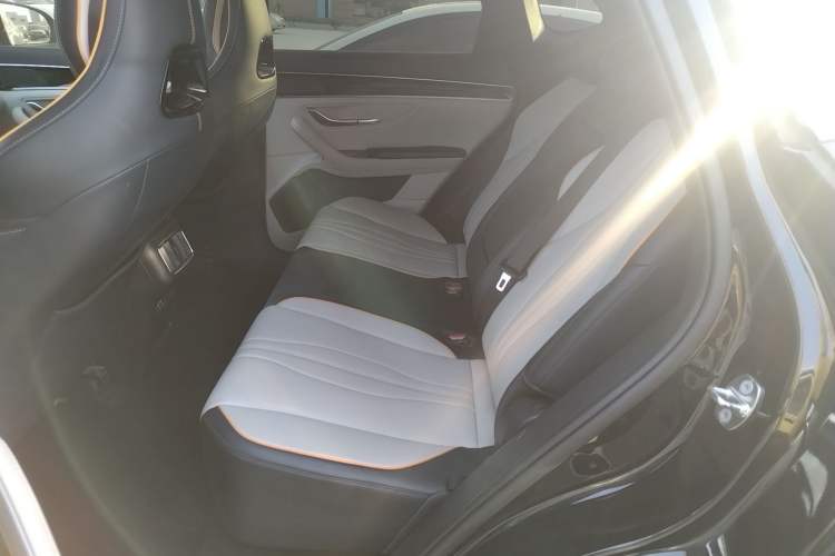 Used BYD Song PLUS New Energy 2024 HONOR Edition DM-i 110km Flagship Model
