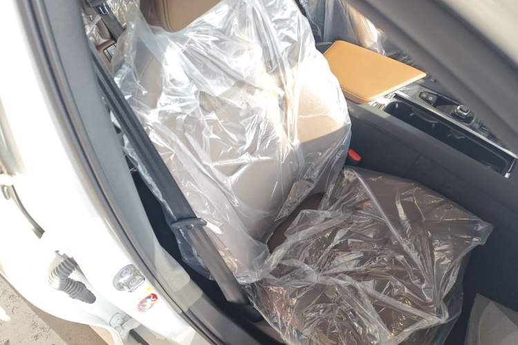 Used Volvo S60 2025 B4 Zhiyi Luxury Edition
