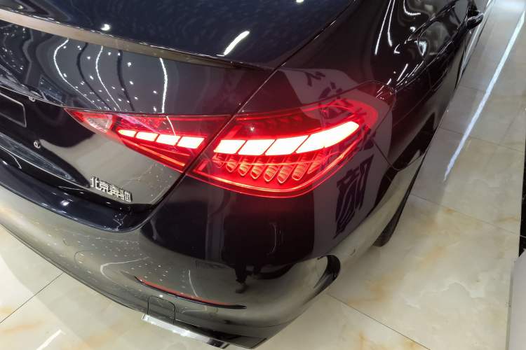 Used Mercedes-Benz C-Class 2024 Facelift C 260 L Night Edition Sport Version
