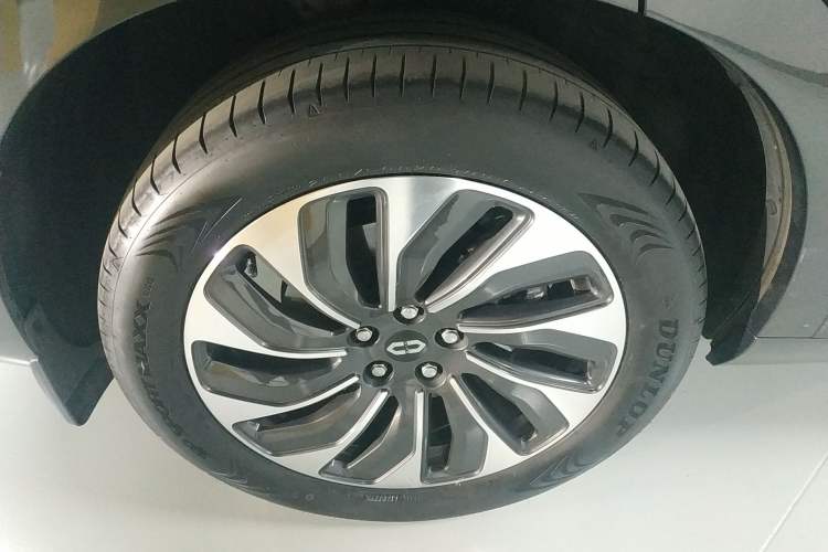 Used Hima AITO M7 2024 1.5T Rear-Drive Plus Version 5 Seats
