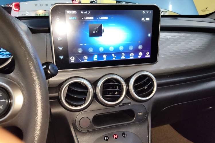 Used ORA Black Cat 2019 351 km Family Edition
