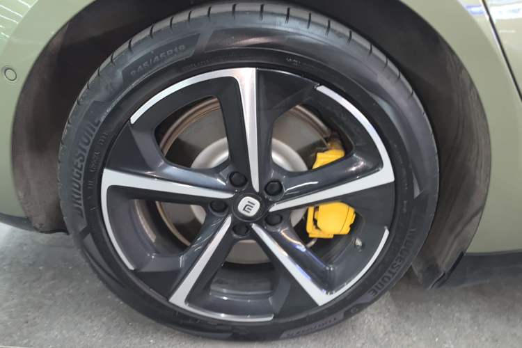 Used  SU7 2024 Four-Wheel Drive Ultra-Long Range Advanced Intelligent Driving Max Edition