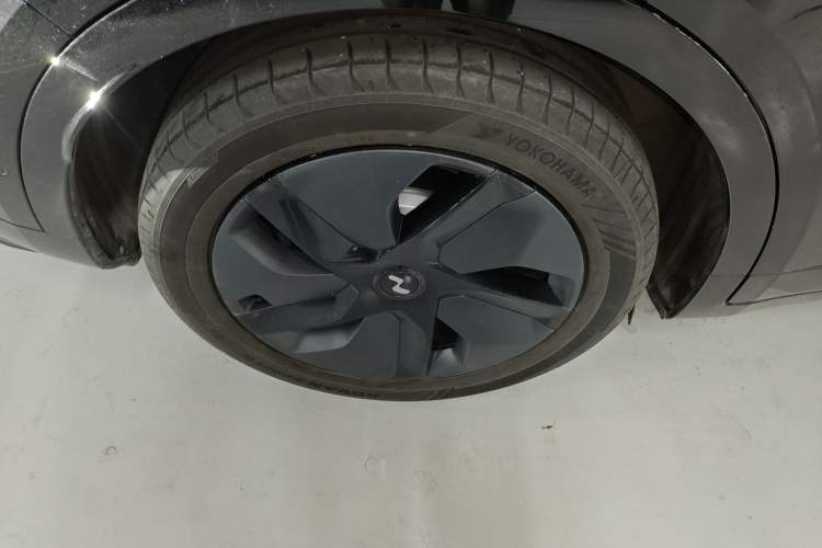 Used ONVO L60 2024 60 kWh Rear-Drive Version