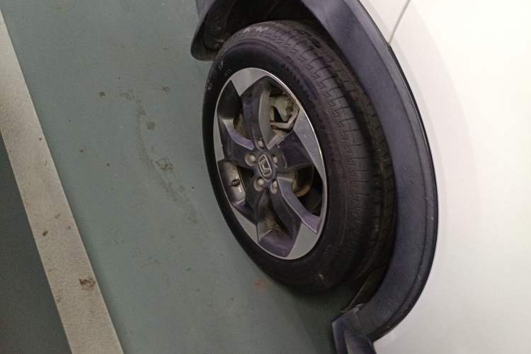 Used Honda Vezel 2017 1.8L CVT Front-Wheel Drive Pioneer Edition