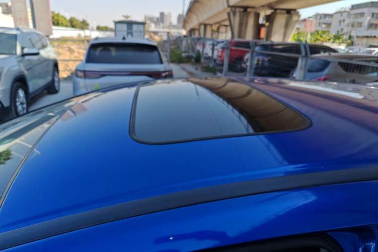 Used Honda Jade 2017 1.8L automatic Comfort version 5 seats
