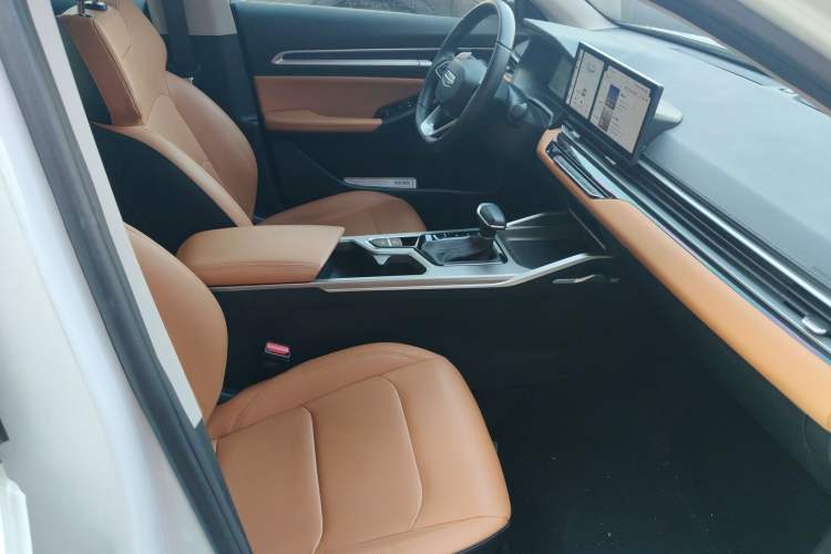 Used Geely Auto Emgrand 2025 4th Generation 1.5L CVT Flagship Version