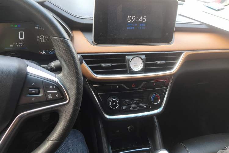 Used Wuling Hongguang S3 2018 1.5L Manual Luxury Model China V Standard
