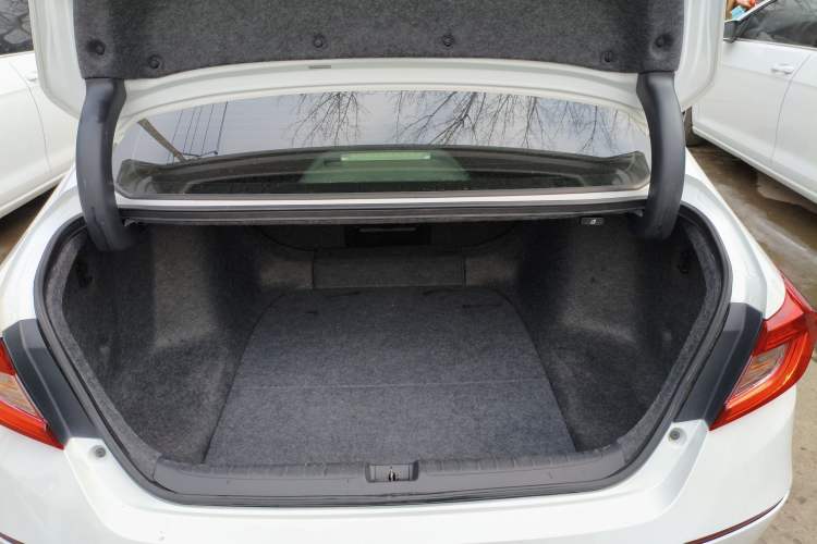 Used Honda Accord 2018 230TURBO Comfort Version National V