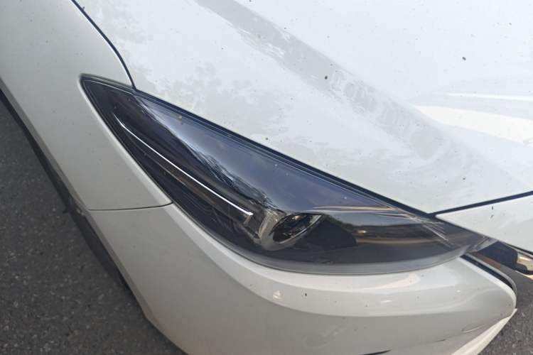 Used Mazda Mazda 3 Axela 2017 Sedan 1.5L Automatic Luxury Model Emission Standard China V
