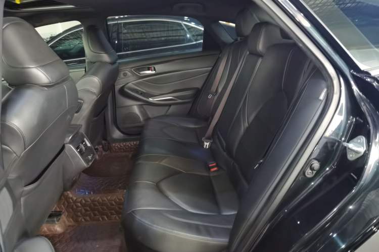 Used Toyota Avalon 2022 Dual-Engine 2.5L Luxury Edition
