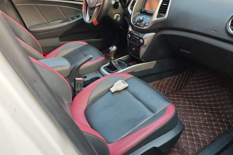 Used Changan Eado 2015 1.6L Manual Junku Model China V Standard