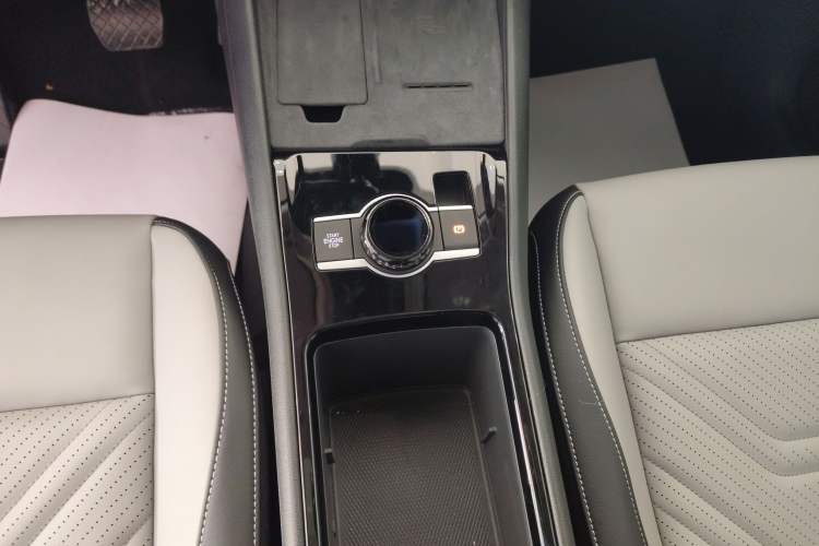 Used Volkswagen Tayron 2025 Tiguan L 300TSI Two-Wheel-Drive Elite Edition