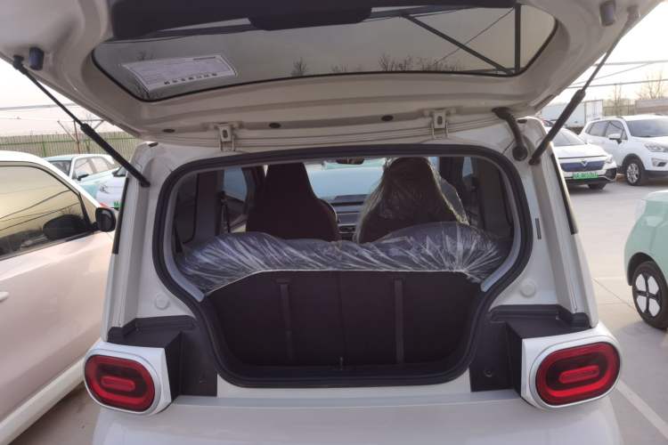 Used Wuling Hongguang MINIEV 2024 3rd Generation 215km Youth Edition