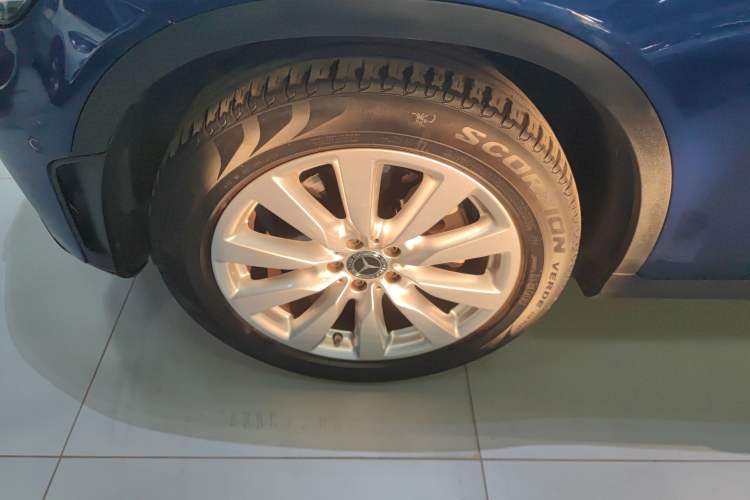 Used Mercedes-Benz GLC Coupe 2021 GLC 260 4MATIC Coupe SUV
