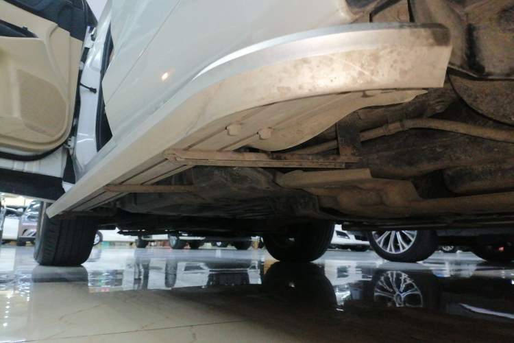 Used Toyota Highlander 2018 2.0T Two-Wheel Drive Elite Version 5 Seats China VI Standard
